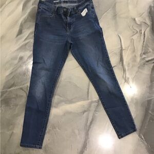 Old Navy Super cigarette Mid Rise Jeans Size 6
